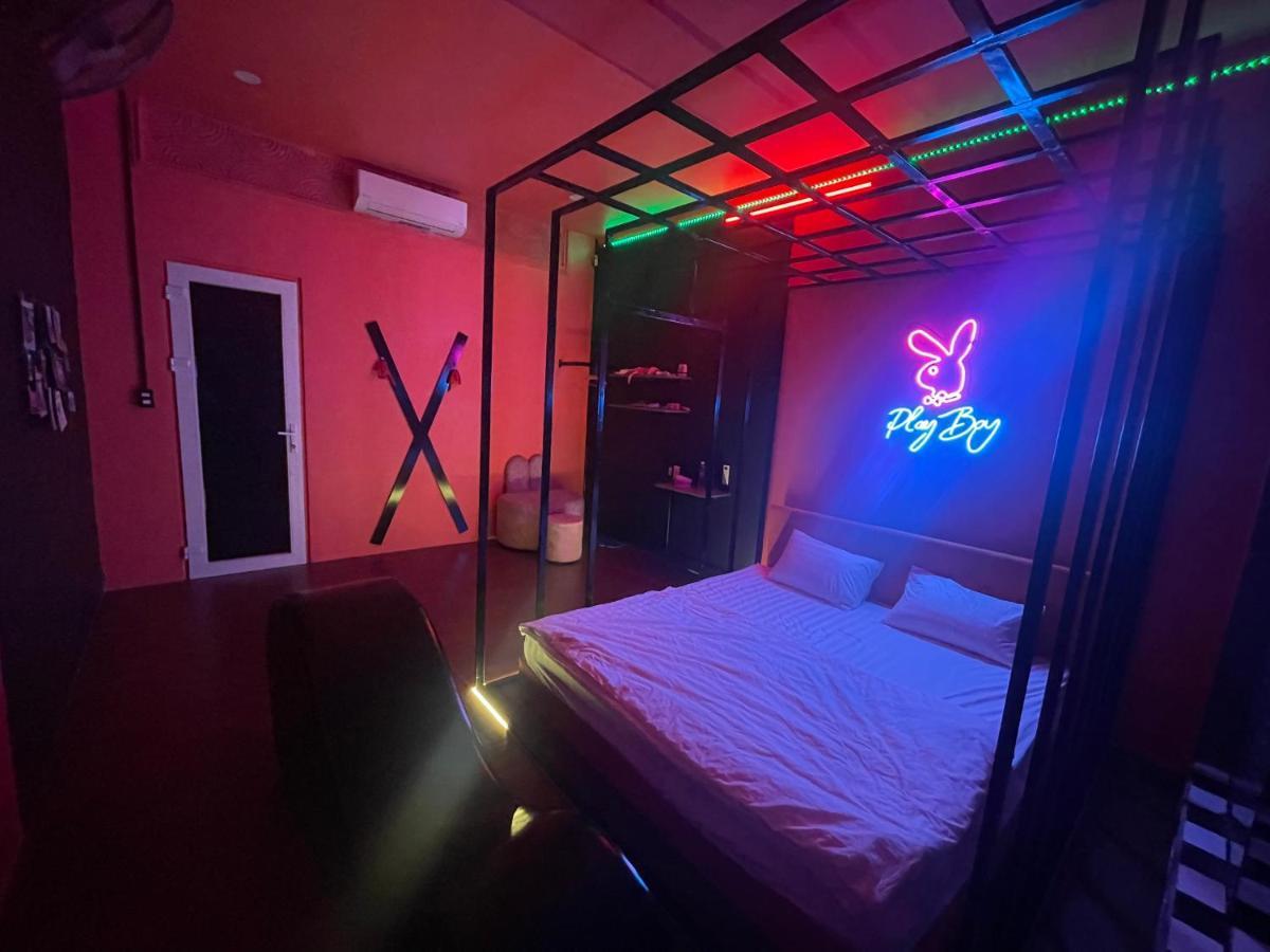 Couple Hotel - Khach San Tinh Yeu Buon Ko Sir Exterior foto